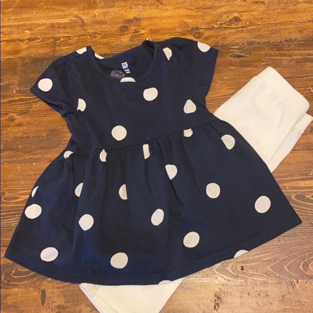 Navy and Cream Outfit. Pants are capris.